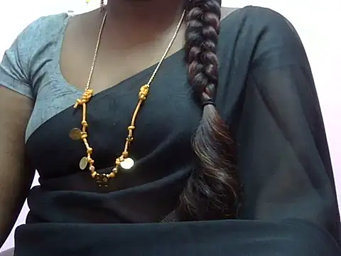 Snapshot of Hot_akshara chatting on 01-10-26, 03:40 Hot akshara online show from 01-10-26, 03:40