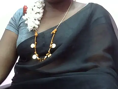 Snapshot of Hot_akshara chatting on 02-07-26, 04:37 Hot akshara online show from 02-07-26, 04:37