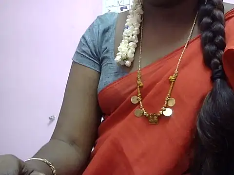 Snapshot of Hot_akshara chatting on 11-28-25, 03:23 Hot akshara online show from 11-28-25, 03:23