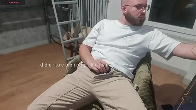 azagoul222 online show from 09-28-25, 06:48