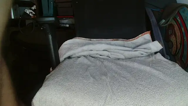 Snapshot of Gigadickman chatting on 01-28-25, 05:03 Gigadickman online show from 01-28-25, 05:03