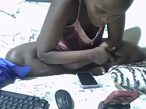 ebony sonya online show from 10-12-25, 01:51