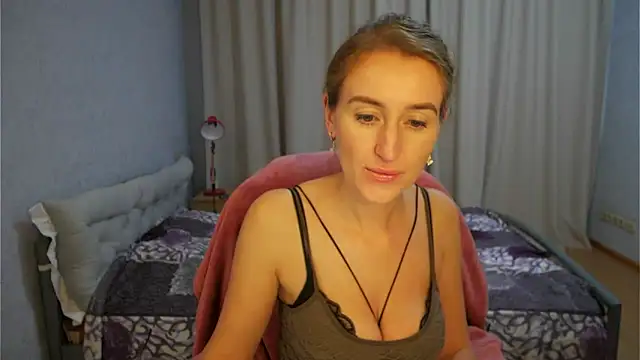 Sophiloren online show from 06-03-26, 03:39