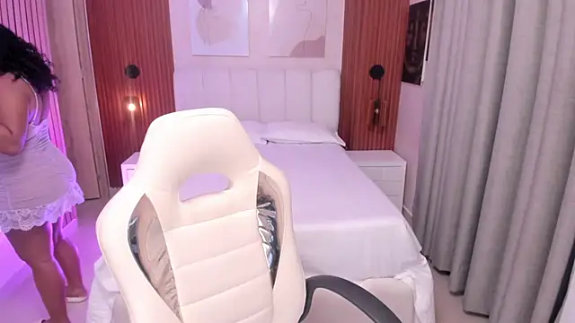 Leah Sweetie online show from 11-05-25, 10:18