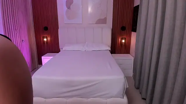 Leah Sweetie online show from 10-13-25, 10:06