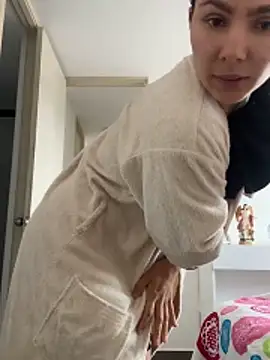 SofiaG  online show from 11-01-25, 07:19