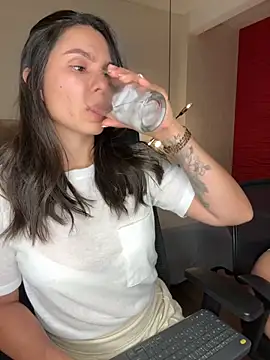 SofiaG  online show from 10-25-25, 08:31