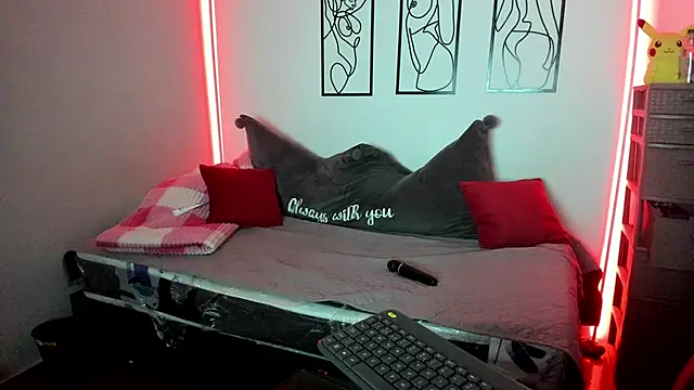 RubyPirsso18 online show from 01-13-26, 07:07