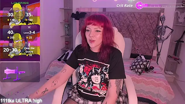 Sarah-Stoner online show from 11-18-25, 09:07