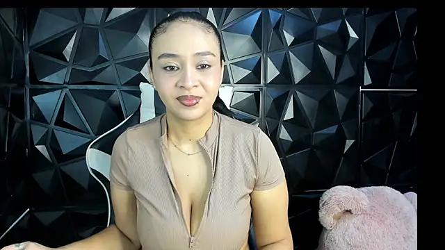 HelueHorny13 online show from 01-10-26, 04:24