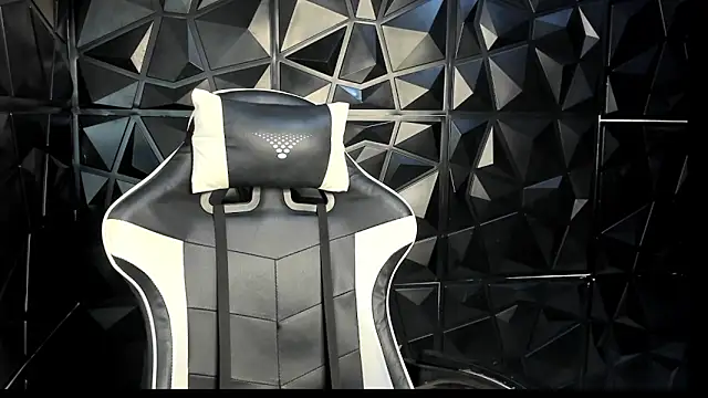 HelueHorny13 online show from 10-01-25, 05:34