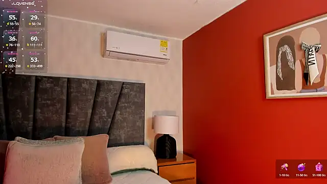 Ada  lee  online show from 11-11-25, 01:22