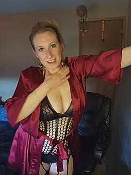 lilyhornyhousewife online show from 06-07-26, 12:16