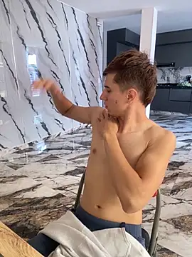 Snapshot of oliver_Lz chatting on 11-04-25, 12:53 oliver Lz online show from 11-04-25, 12:53