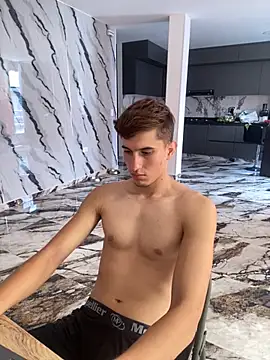 Snapshot of oliver_Lz chatting on 11-05-25, 04:10 oliver Lz online show from 11-05-25, 04:10