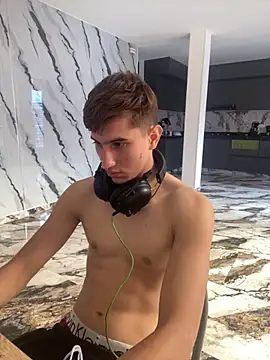 Snapshot of oliver_Lz chatting on 11-02-25, 07:52 oliver Lz online show from 11-02-25, 07:52