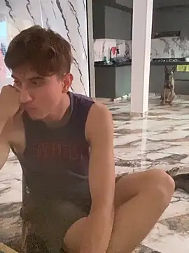 Snapshot of oliver_Lz chatting on 12-13-25, 08:15 oliver Lz online show from 12-13-25, 08:15