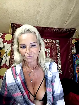 CassandraSandra44 online show from 10-09-25, 05:02