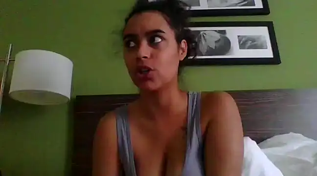 cinnaminnie online show from 01-11-25, 06:01