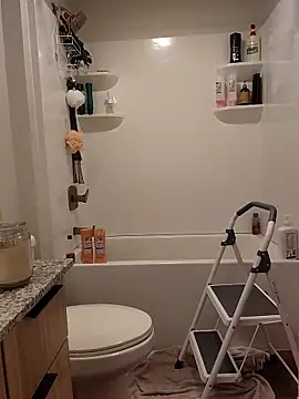 Snapshot of cinnaminnie chatting on 02-08-26, 05:10 cinnaminnie online show from 02-08-26, 05:10