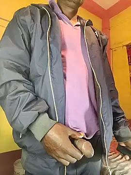 Hunter boy9 online show from 12-18-25, 12:16