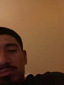 twohightwonut805 online show from 10-07-25, 03:18