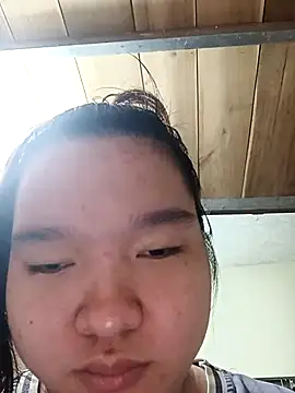 Thomgdee online show from 10-24-25, 01:04