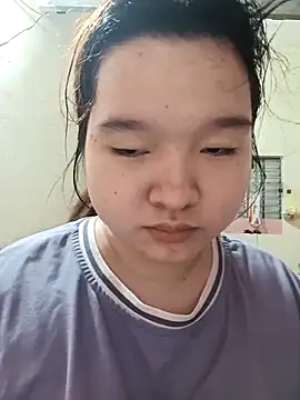 Thomgdee online show from 10-28-25, 01:28