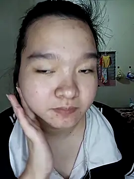 Thomgdee online show from 10-21-25, 01:27