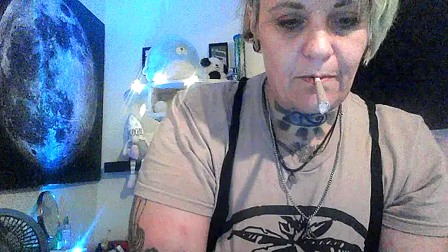 Hunniebunnie78 online show from 06-15-26, 03:29