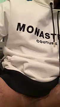 Snapshot of lehder47 chatting on 11-04-25, 03:10 lehder47 online show from 11-04-25, 03:10