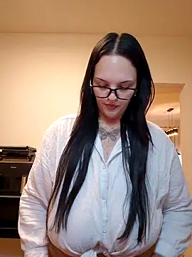 Jujuicy 97 online show from 05-19-26, 09:33