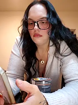 Jujuicy 97 online show from 12-03-25, 06:40