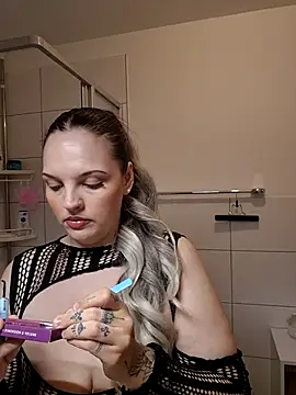 Jujuicy 97 online show from 02-05-26, 06:04