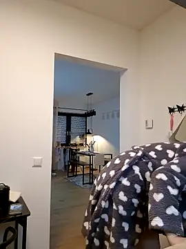 Jujuicy 97 online show from 10-26-25, 07:09