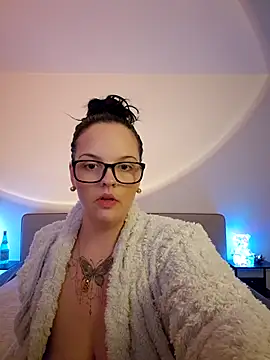 Jujuicy 97 online show from 04-02-26, 08:04