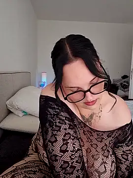 Snapshot of Jujuicy_97 chatting on 06-11-26, 02:58 Jujuicy 97 online show from 06-11-26, 02:58