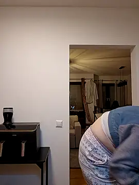 Jujuicy 97 online show from 01-08-26, 05:08