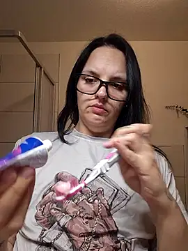 Jujuicy 97 online show from 03-25-26, 09:14