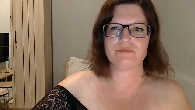 Snapshot of CrimsonMistress chatting on 10-07-25, 10:11 CrimsonMistress online show from 10-07-25, 10:11