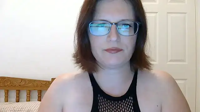 CrimsonMistress online show from 12-16-25, 10:25