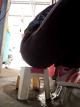 JasminePham online show from 03-10-25, 01:23