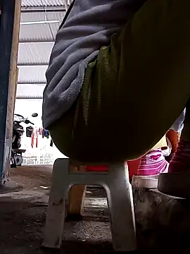 JasminePham online show from 03-01-25, 02:04