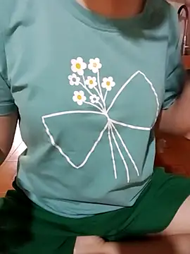 JasminePham online show from 10-22-25, 07:19