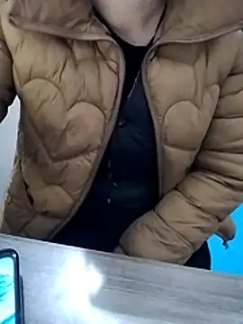 JasminePham online show from 11-28-25, 01:06