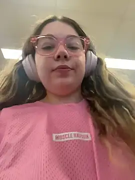 brooklynivy online show from 11-18-25, 07:55