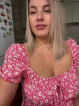 Cute Hot Alice online show from 07-11-26, 10:21