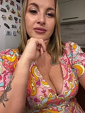 Cute Hot Alice online show from 06-09-26, 09:27