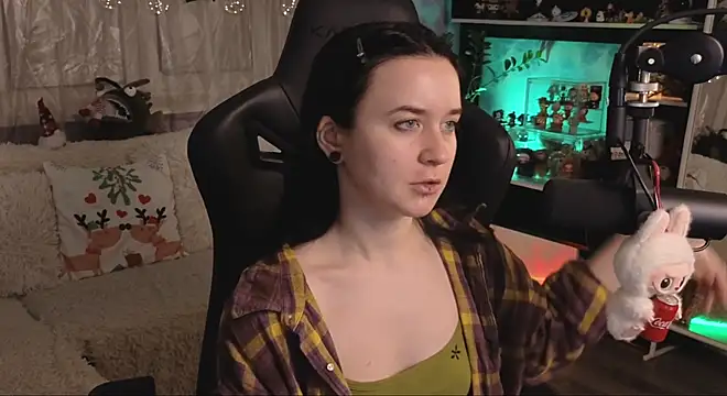 KiraLiLime online show from 01-06-26, 06:01