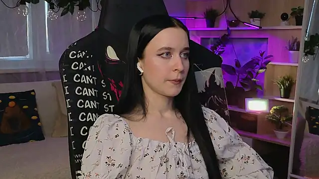 KiraLiLime online show from 03-22-25, 03:20